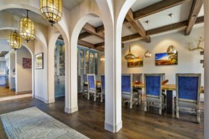 Dining room arches